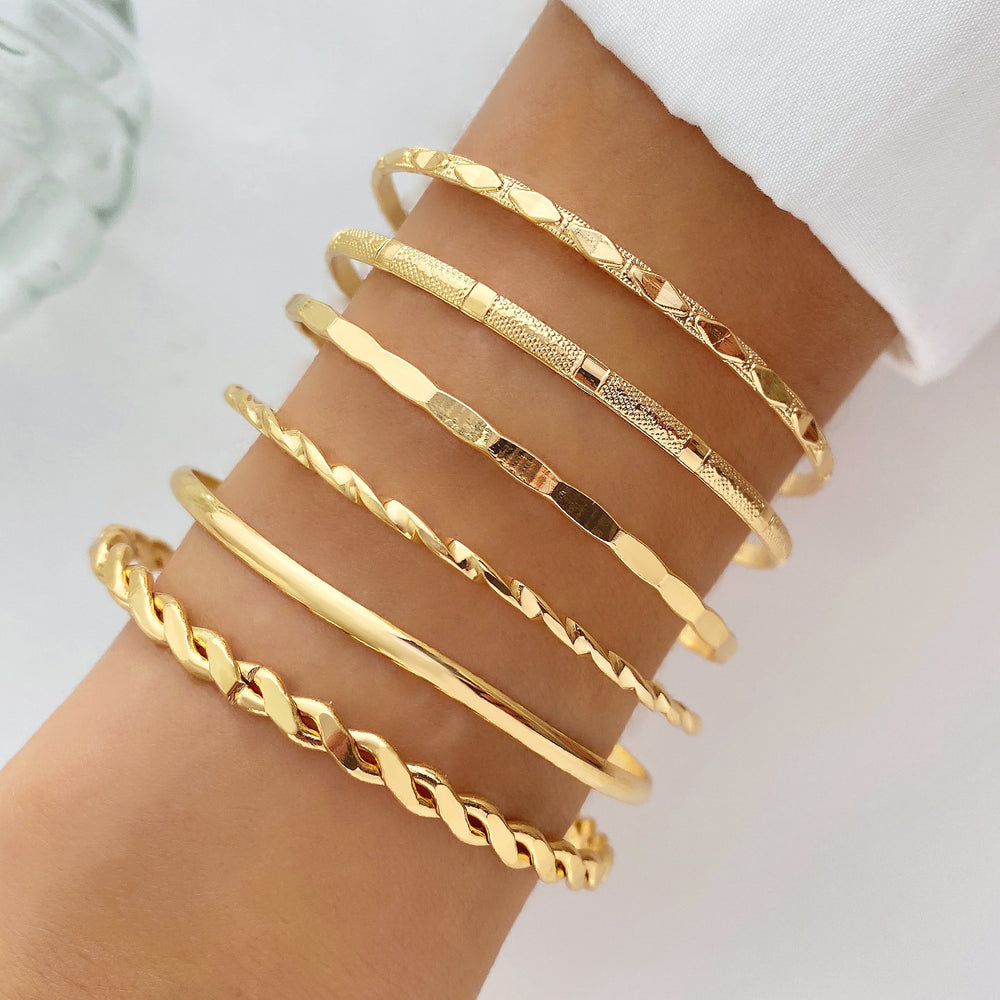 Giselle Geometric Chain Bangle Set