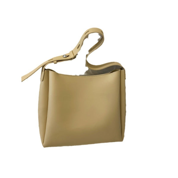 Celeste Leisure Luxe Tote